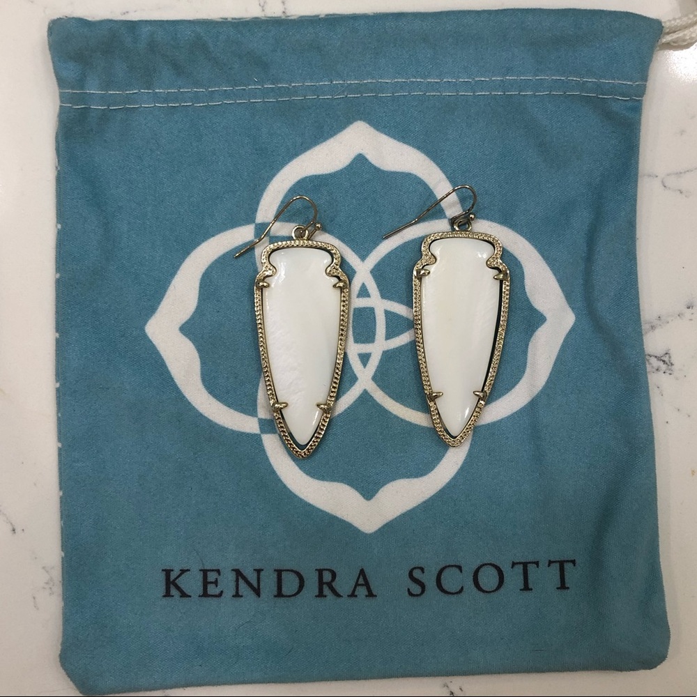 Kendra Scott Large Arrowhead Earrings